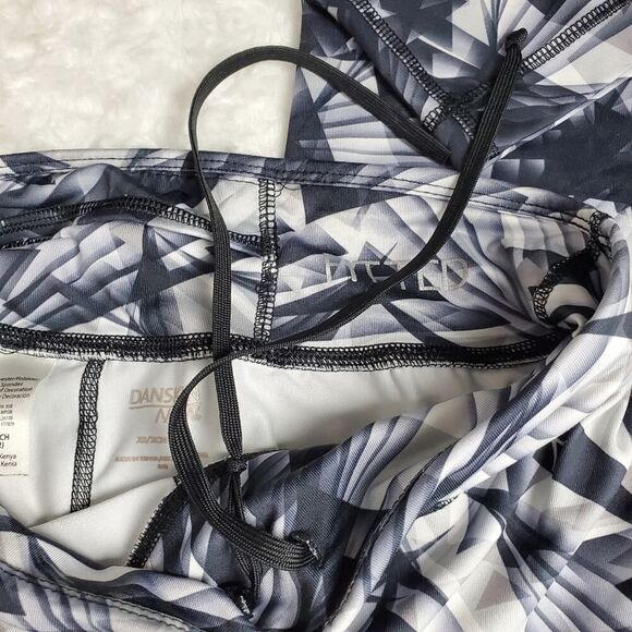 Danskin Now Fitted Capri Leggings Gray Size XS 0-2 - Picture 7 of 12